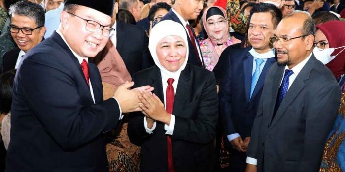 Gubernur Khofifah saat menghadiri pelantikan Arif Satria sebagai Rektor IPB.