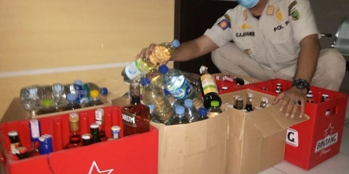 Sebagian minol yang berhasil diamankan oleh Satpol PP Kota Madiun saat melakukan operasi.