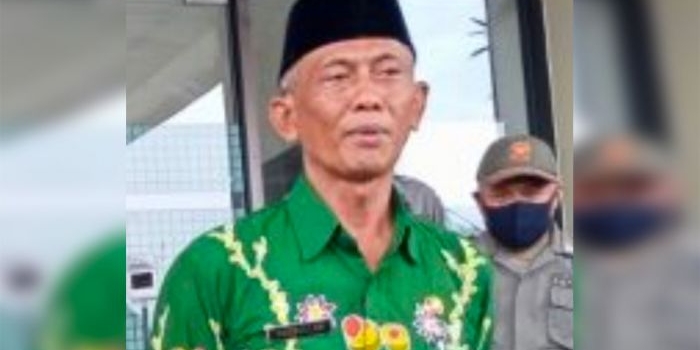  Hasbullah, Kadisdikbud Kabupaten Pasuruan.