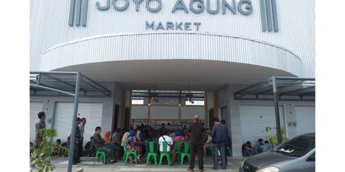 Pasar modern Joyo Agung Market Merjosari yang dipersoalkan warga RW 11 Kelurahan Merjosari, Lowokwaru Kota Malang. foto: IWAN IRAWAN/ BANGSAONLINE