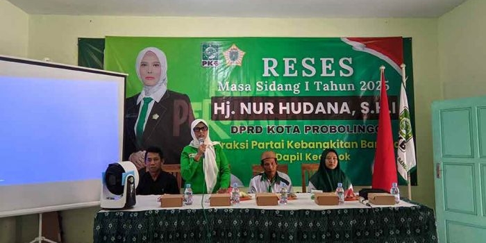 Anggota DPRD Probolinggo dari Fraksi PKB, Nur Hudana saat reses masa sidang 1 tahun 2025.