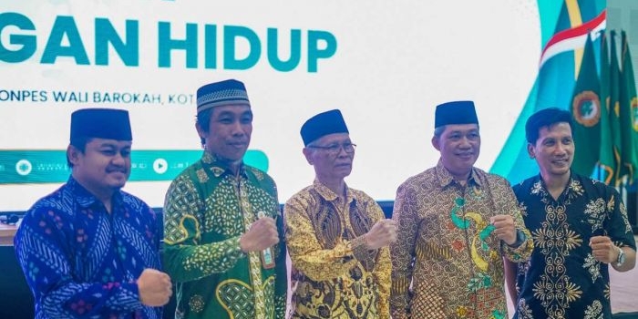 seminar-lingkungan-di-pesantren-pemkot-kediri-dorong-santri-jadi-agen-perubahan-iklim