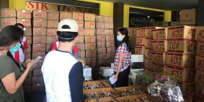 Barang-barang yang disiapkan untuk didistribusikan kepada 30 ribu KK di Kota Batu.