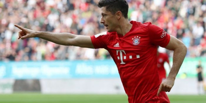 Robert Lewandowski menjadi salah satu pemain dengan jumlah gol terbanyak Liga Jerman.