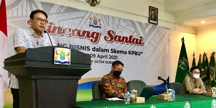 Dari kiri: Diar Kusuma Putra, Riswanda (moderator), dan Haryo Bimo Bramantyo.
