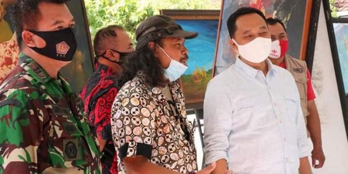 Camat Junrejo Arief Rachman Ardyasana, S.S.T.P., didampingi Danramil Junrejo Peltu Sukisyanto, dan Agoes D