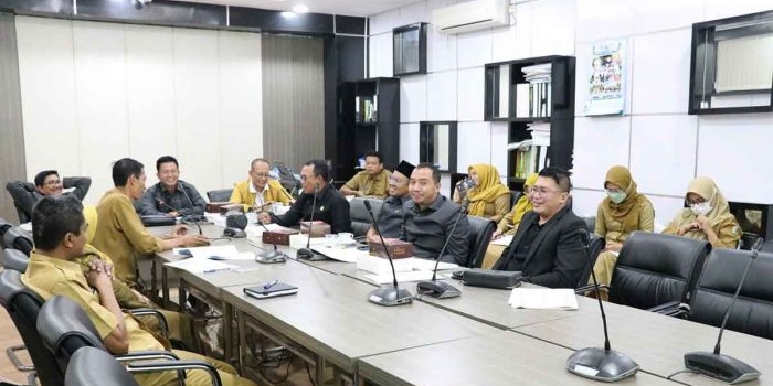 komisi-ii-dprd-gresik-wanti-wanti-opd-penghasil-mampu-penuhi-target-pad
