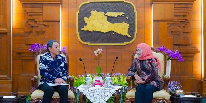 terima-kunjungan-konjen-jepang-gubernur-khofifah-perkuat-kerja-sama-sdm-dan-penanggulangan-bencana