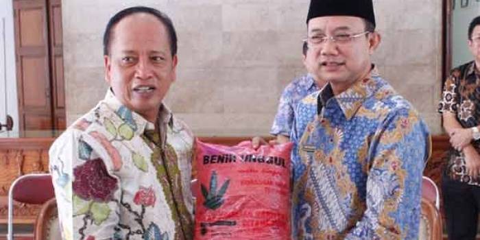 Ilustrasi: Kunjungan Menristekdikti beberapa waktu lalu, bersama Mantan Bupati Ngawi. foto: zainal abidin/BANGSAONLINE