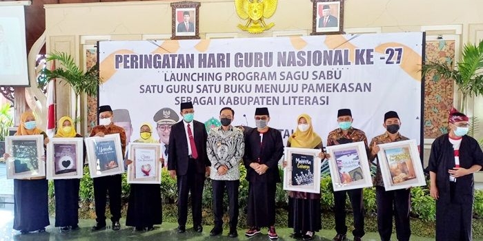 Launching Program Satu Guru Satu Buku (Sagu-Saku) Menuju Pamekasan Kabupaten Literasi Tahun 2022.