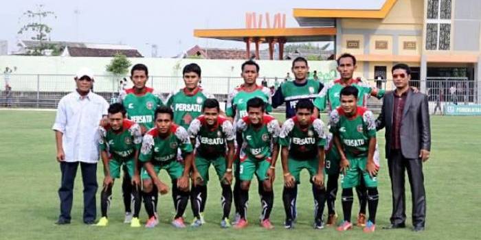 Kesebelasan Persatu Tuban. foto: Soewandi / Harian Bangsa