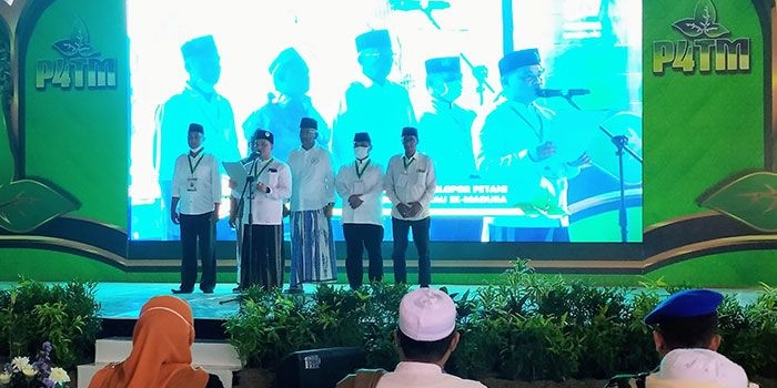 Suasana deklarasi P4TM di Pamekasan yang dihadiri Gubernur Khofifah.