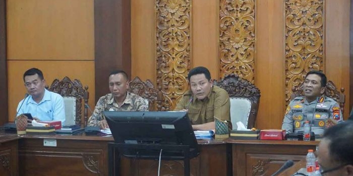 pemkab-sidoarjo-fasilitasi-polemik-tembok-perumahan-keputusan-final-pekan-depan