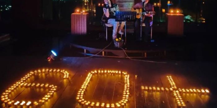 Perayaan Earth Hour di hotel berbintang di Banyuwangi. (foto: ist)