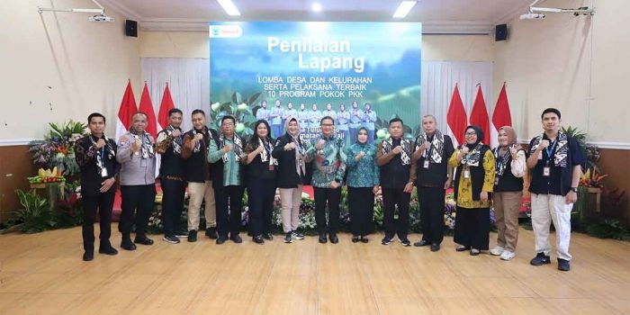 Tim Penilai Lomdeskel Jatim saat penjurian di Kota Batu.