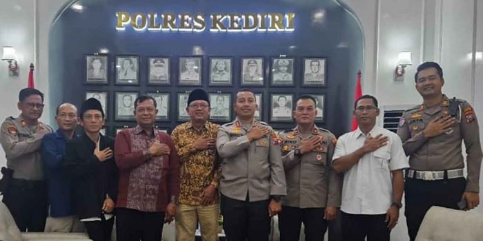 koordinasi-persiapan-acara-panitia-ruwatan-negara-berkunjung-ke-polres-kediri