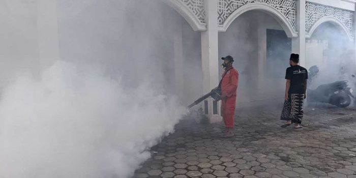 2-santri-diduga-terjangkit-dbd-dinkes-kota-kediri-fogging-ponpes-al-ishlah