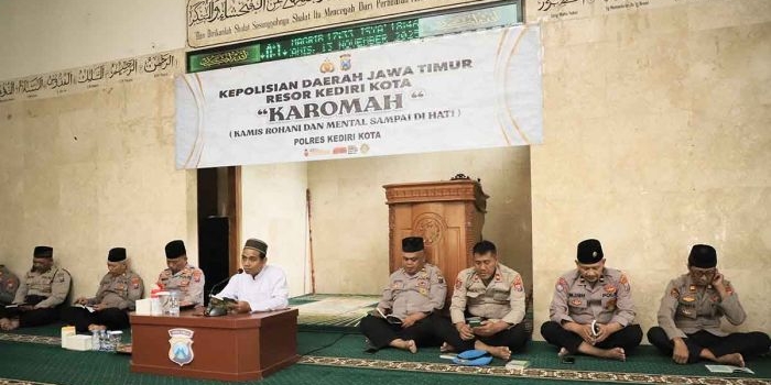 karomah-polres-kediri-kota-pembinaan-rohani-untuk-perkuat-mental-dan-pelayanan-presisi