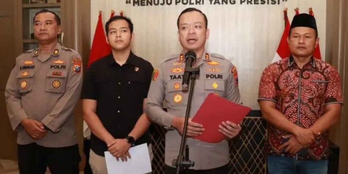 ​polres-malang-tetapkan-4-pelaku-pengeroyokan-dan-pengrusakan-mobil-wisatawan-asal-surabaya