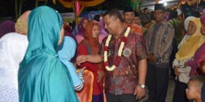 Bupati Mojokerto Mustofa Kamal Pasha di suatu acara sambang desa. Foto Yudi Eko Purnomo/Bangsa Online