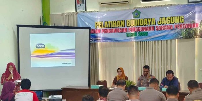 polisi-di-sidoarjo-dapat-pembekalan-budidaya-jagung-dan-penggunaan-sarana-pertanian
