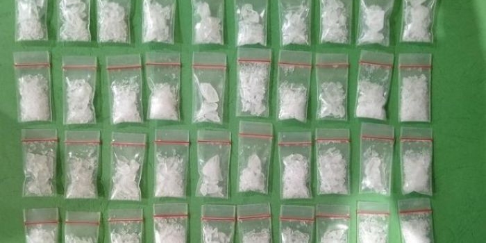 pemuda-di-kos-semampir-ditangkap-polrestabes-surabaya-sita-76-paket-sabu-siap-edar