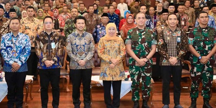 gubernur-khofifah-pastikan-mudik-lebaran-2025-di-jatim-aman-dan-lancar