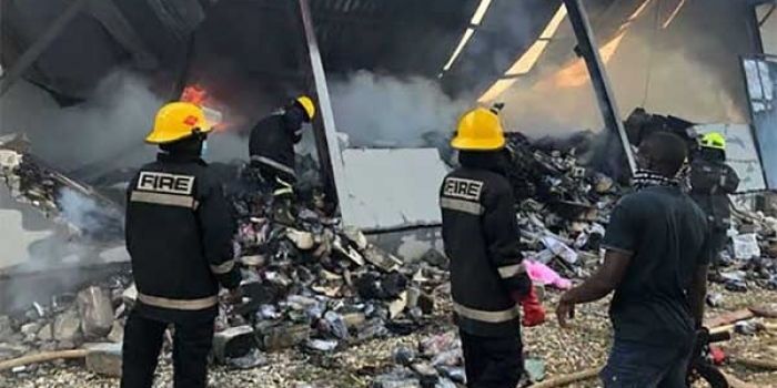 Pabrik yang dibakar, pemiliknya dibunuh. foto: scmp.com