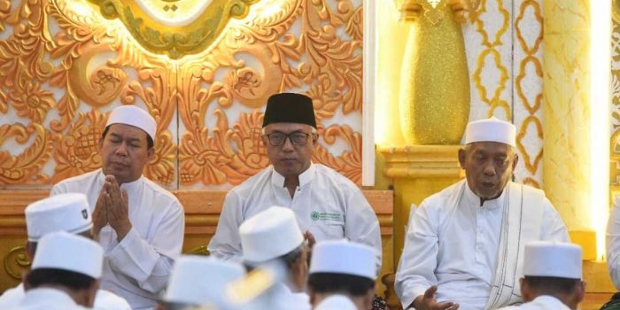 di-majelis-dzikir-jemaah-al-khidmah-wawali-kediri-pentingnya-akhlak-di-tengah-dinamika-sosial