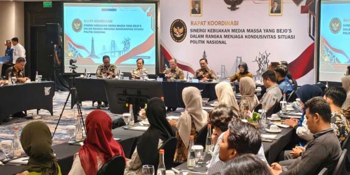 kemenko-polkam-dorong-sinergi-media-massa-di-era-digital