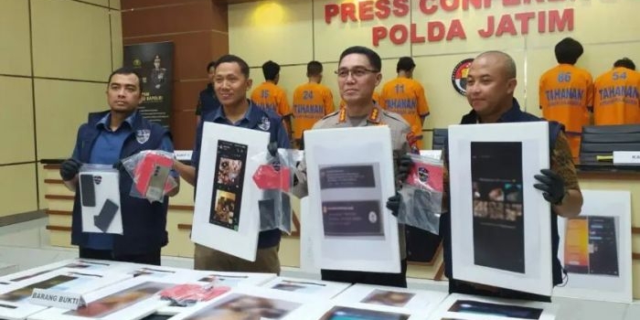 polda-jatim-amankan-pria-asal-babel-yang-jual-konten-pornografi-anak