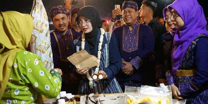 turut-meriahkan-acara-bazarku-bazarmu-wali-kota-kediri-ajak-masyarakat-dukung-produk-umkm-lokal
