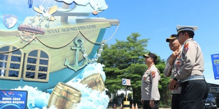 kapolres-gresik-tinjau-pos-pelayanan-bunder-jelang-arus-mudik-lebaran