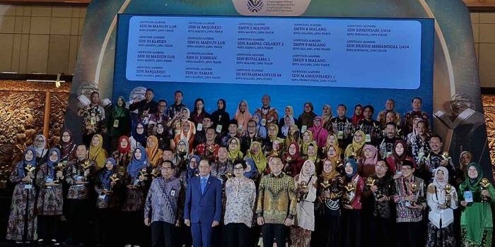 smkn-8-malang-raih-adiwiyata-mandiri-nasional-2025