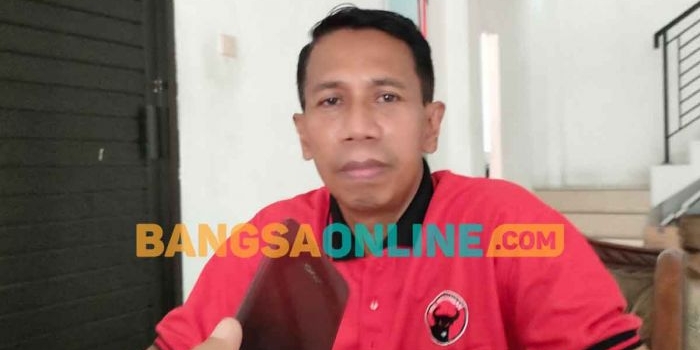 Ketua Tim Penjaringan Bakal Calon Bupati dan Bakal Calon Wakil Bupati Kediri DPC PDIP Kabupaten Kediri, Tri Efendi. Foto: MUJI HARJITA/BANGSAONLINE