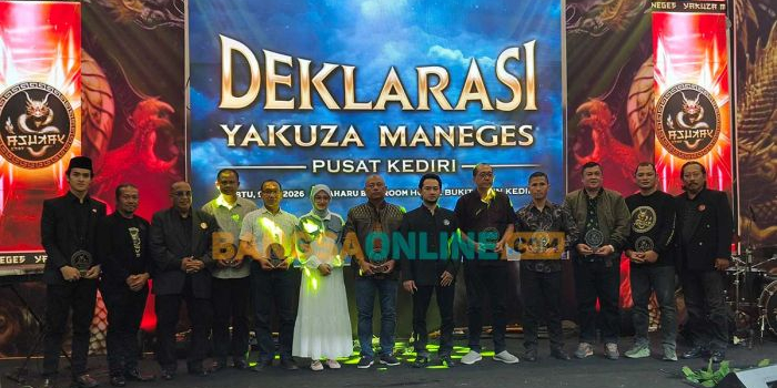 Wali Kota Kediri saat menghadiri deklarasi Yakuza Maneges. Foto: MUJI HARJITA/BANGSAONLINE