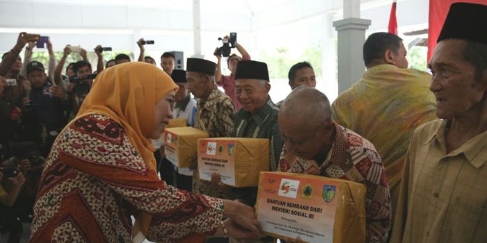 Khofifah Indar Parawansa saat kegiatan di Kabupaten Kediri. Foto: IST