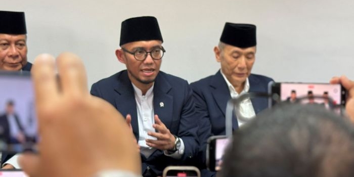 jelang-puncak-haji-wamenhaj-dahnil-minta-jemaah-kurangi-aktivitas-berat