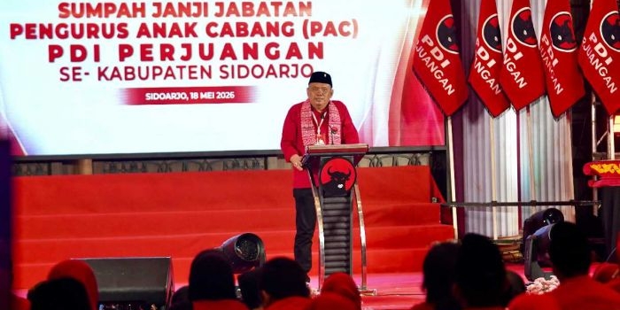 Ketua DPC PDIP Sidoarjo Hari Yulianto sambutan saat Pelantikan PAC se-Kabupaten Sidoarjo, Senin (18/5/2026) malam. foto istimewa
