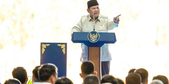presiden-prabowo-janjikan-bintang-mahaputera-untuk-kapolri-dan-panglima-tni-ini-alasannya