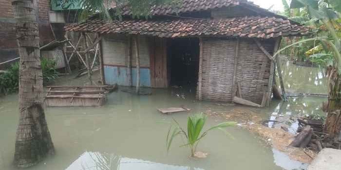 kali-lamong-kembali-meluap-6-desa-di-balongpanggang-gresik-terendam