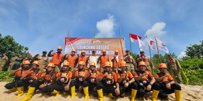 usai-satgas-bencana-launching-pks-jatim-kirim-12-relawan-ke-aceh-tamiang