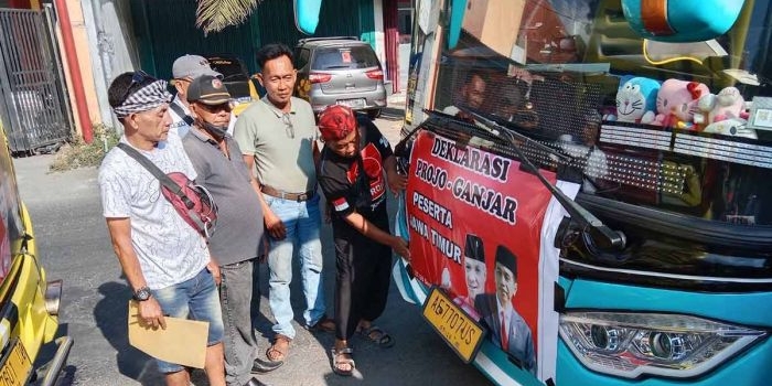 Rombongan Projo se-Jawa Timur saat akan berangkat ke Jakarta. Foto: Ist