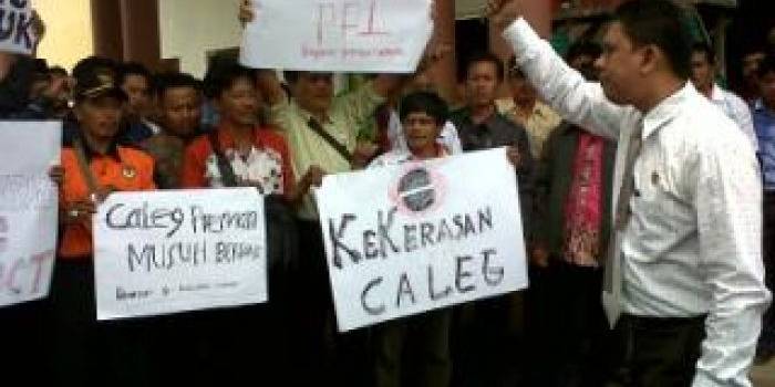 TOLAK PREMANISME