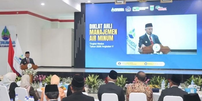 Bupati Malang, Sanusi saat memberikan sambutan di HUT ke-45 Perumda Tirta Kanjuruhan