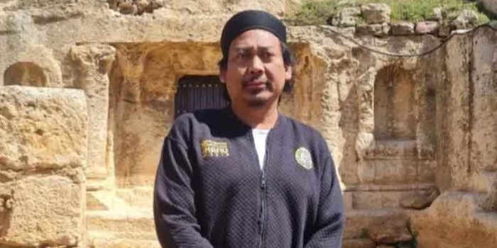 menghidupkan-warisan-gus-dur-bolehkah-dengan-melupakan-jejaknya