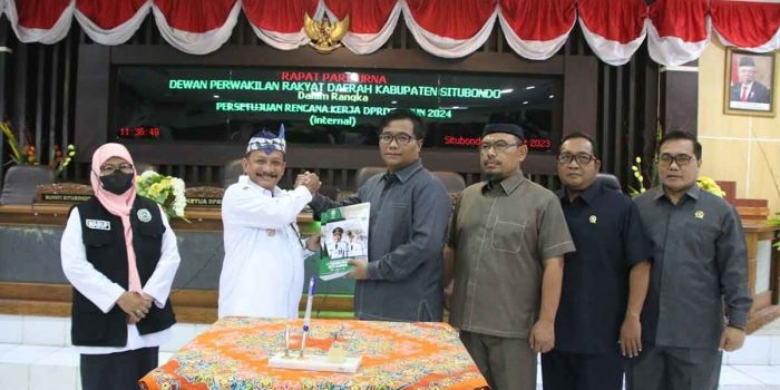 berikut-pemaparan-bupati-situbondo-saat-penyampaian-lkpj-2022