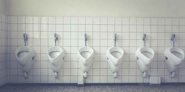 tips-agar-tidak-sering-buang-air-kecil-saat-perjalanan-jauh