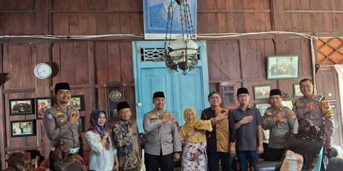 kapolres-kediri-sowan-ke-pesantren-jati-diri-bangsa-dan-situs-persada-soekarno