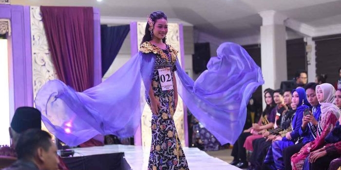 grand-final-duta-batik-kota-kediri-generasi-muda-diajak-bangga-kenakan-batik